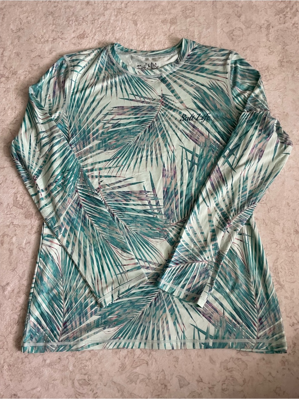 Salt Life Women’s SLX UVapor Palm-Print Long Sleeve Tee